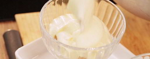 Шаг 7: тирамису с клубникой