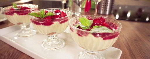 Шаг 8: тирамису с клубникой