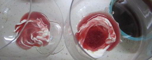 Шаг 2: тирамису с малиновым сиропом