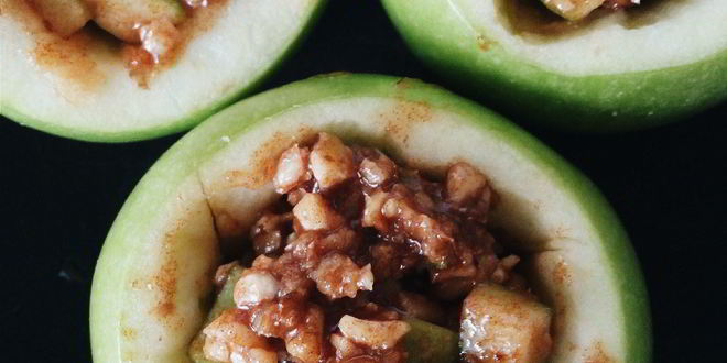 Рецепт запеченных яблок с медом и орехами