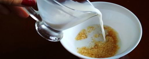 Шаг 1: бисквита с вишней и зефирным кремом