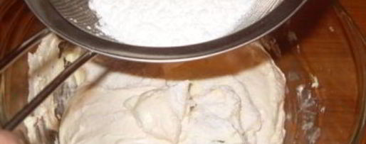 Шаг 3: мастики из маршмеллоу и розы