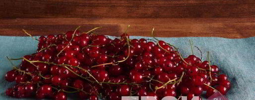 Шаг 1: желе из красной смородины