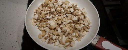 Шаг 2: аранчинь с моцареллой и грибами