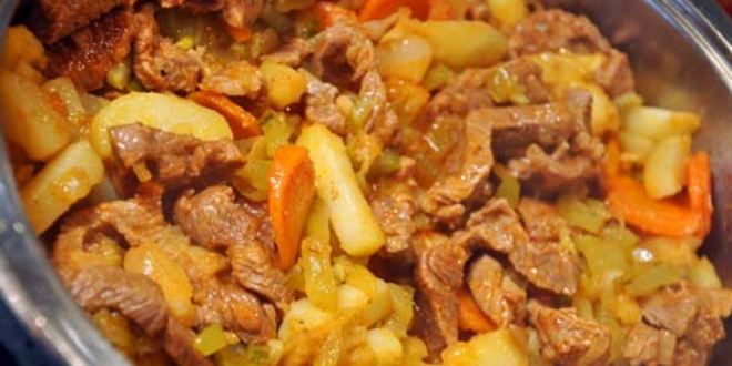 Рецепт азу из говядины по-татарски в мультиварке