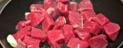 Шаг 2: азу из говядины с огурцами