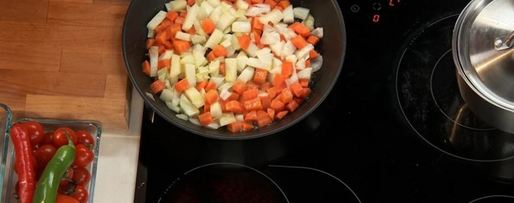 Шаг 2: азу из говядины с соленой черемшой