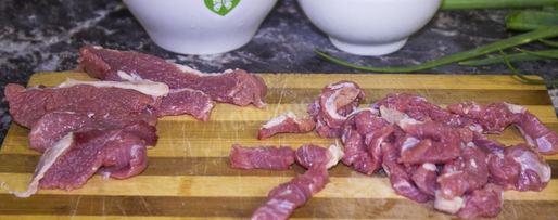 Шаг 3: азу из говядины с солеными огурцами