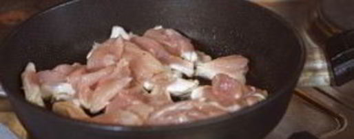 Шаг 2: азу из индейки на сковороде