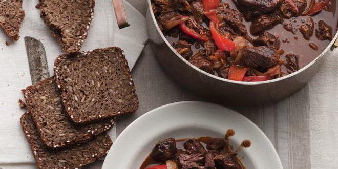 Рецепт азу из индейки в сметанном соусе