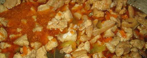 Шаг 6: азу из свинины с солеными огурцами