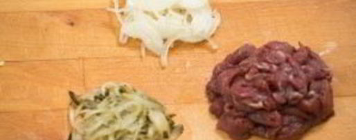 Шаг 1: азу по-татарски из говядины