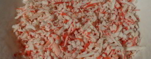 Шаг 2: биточков из крабовых палочек