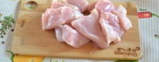 Шаг 1: чахохбили с баклажанами