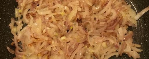 Шаг 1: чахохбили с орехами