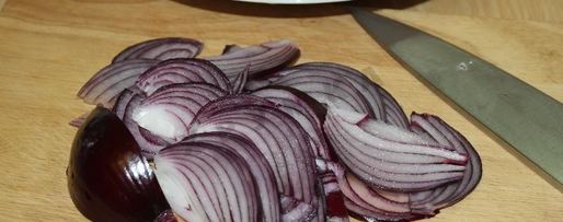 Шаг 1: чахохбили с помидорами