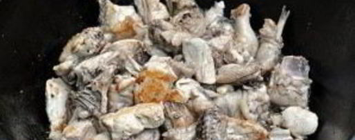 Шаг 3: чахохбили в казане