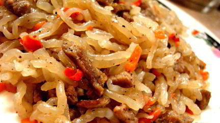 Рецепт Чапче — крахмальной лапши с овощами и говядиной
