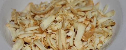 Шаг 1: драников с копченым сыром и луком