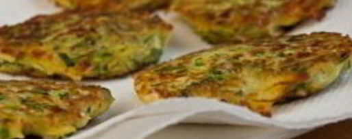 Шаг 5: драников с сыром и зеленым луком