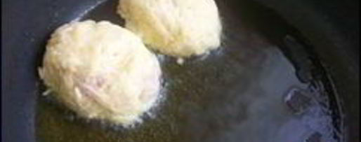 Шаг 12: картофельных драников с мясом под грибным соусом