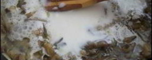 Шаг 19: картофельных драников с мясом под грибным соусом