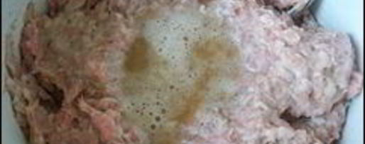 Шаг 5: картофельных драников с мясом под грибным соусом