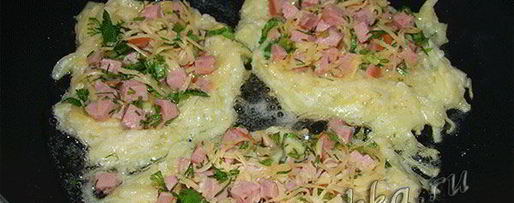 Шаг 5: картофельных драников с сыром и шпикачками