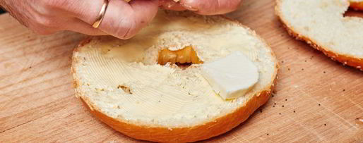 Шаг 1: бейгла с форшмаком