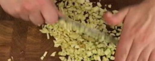 Шаг 1: рубленого форшмака из селедки