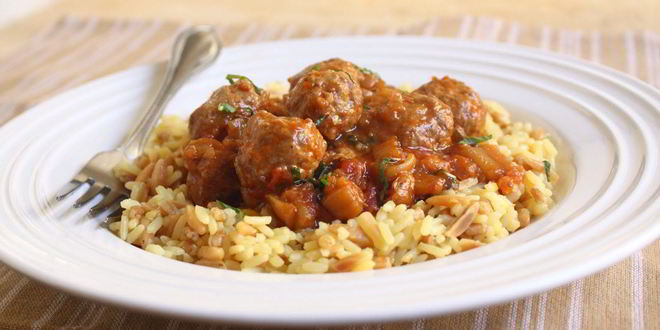 Рецепт фрикаделек из бараньего фарша с баклажанным соусом