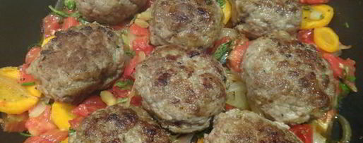 Шаг 3: фрикаделек на овощной подушке