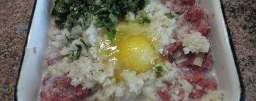 Шаг 1: фрикаделек в луково-морковном соусе по-мадридски