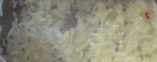 Шаг 2: фрикаделек в луково-морковном соусе по-мадридски