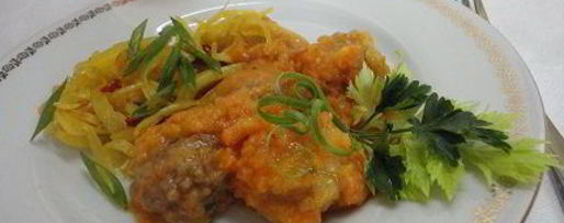 Шаг 8: фрикаделек в луково-морковном соусе по-мадридски