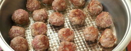 Шаг 1: фрикаделек в соусе из баклажанов