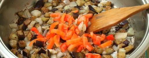 Шаг 2: фрикаделек в соусе из баклажанов