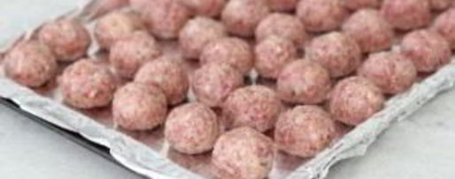 Шаг 2: фрикаделек в соусе