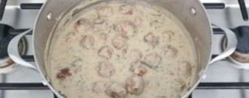 Шаг 8: фрикаделек в соусе