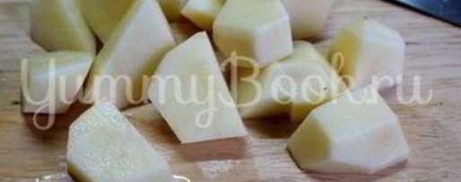 Шаг 3: картофеля с грибами и фрикадельками в горшочках