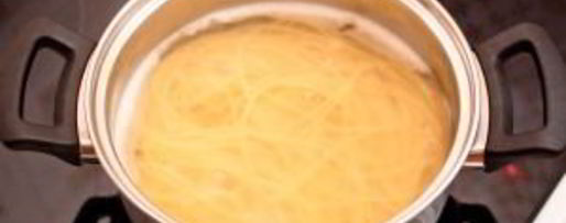 Шаг 8: макарон с фрикадельками