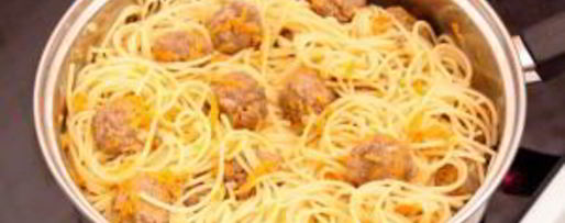 Шаг 9: макарон с фрикадельками