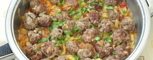 Шаг 5: мясных фрикаделек с овощным соусом