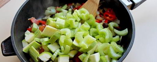 Шаг 2: нута с овощами и фрикадельками