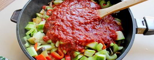 Шаг 3: нута с овощами и фрикадельками