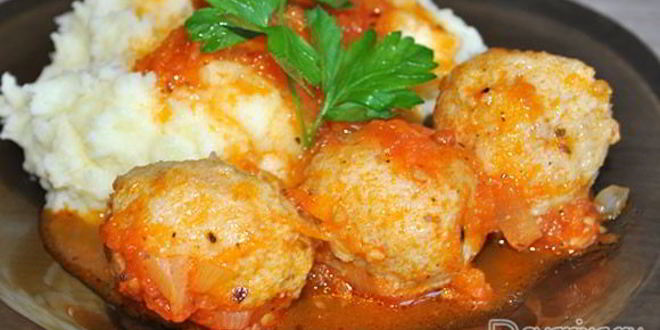 Рецепт рыбных фрикаделек в овощном соусе