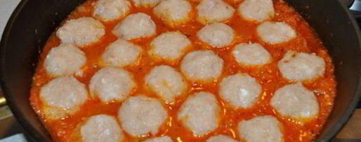 Шаг 4: рыбных фрикаделек в овощном соусе