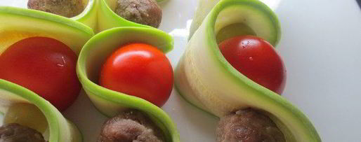 Шаг 3: шашлычков-фрикаделек в ленточках из цукини