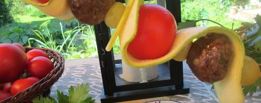 Шаг 4: шашлычков-фрикаделек в ленточках из цукини