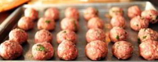 Шаг 1: спагетти с фрикадельками и соусом